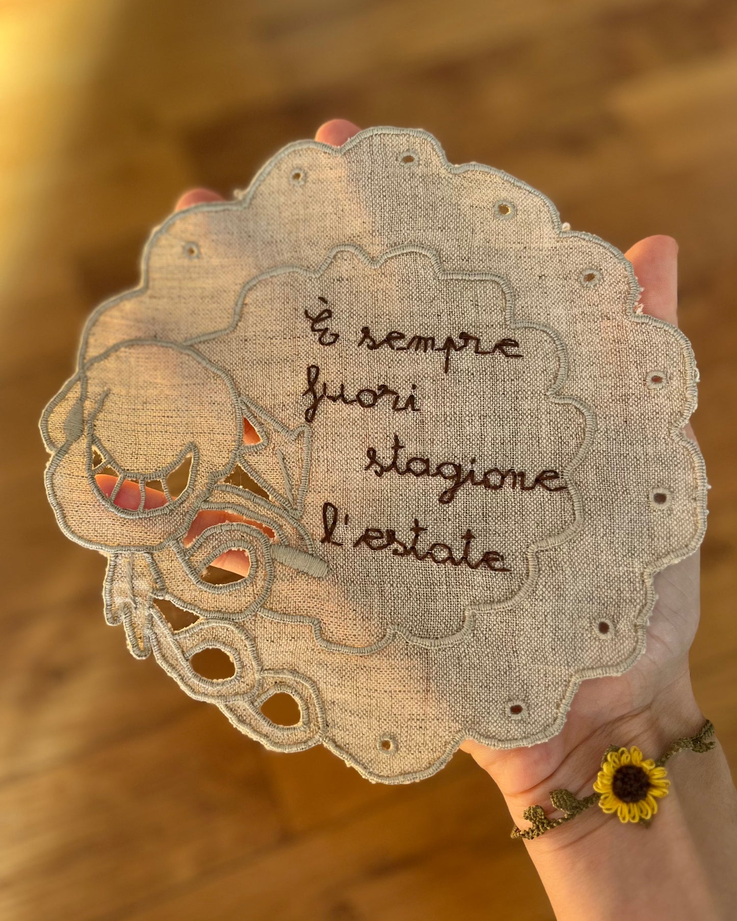 Fuori stagione – Hand-embroidered artwork