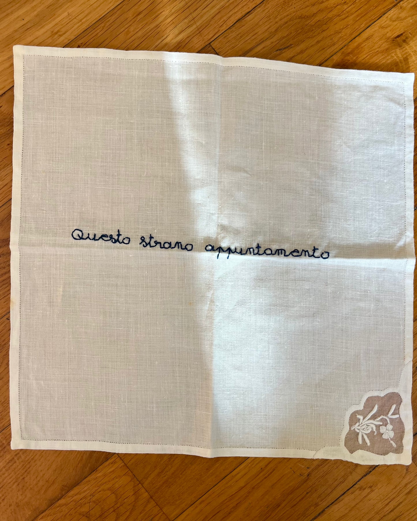 Appuntamento – Hand-embroidered artwork