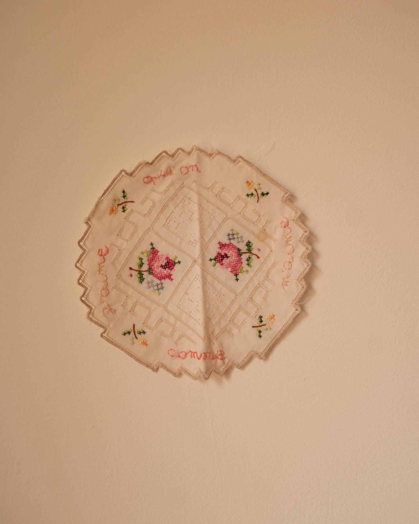 J'aime – Hand-Embroidered napkin