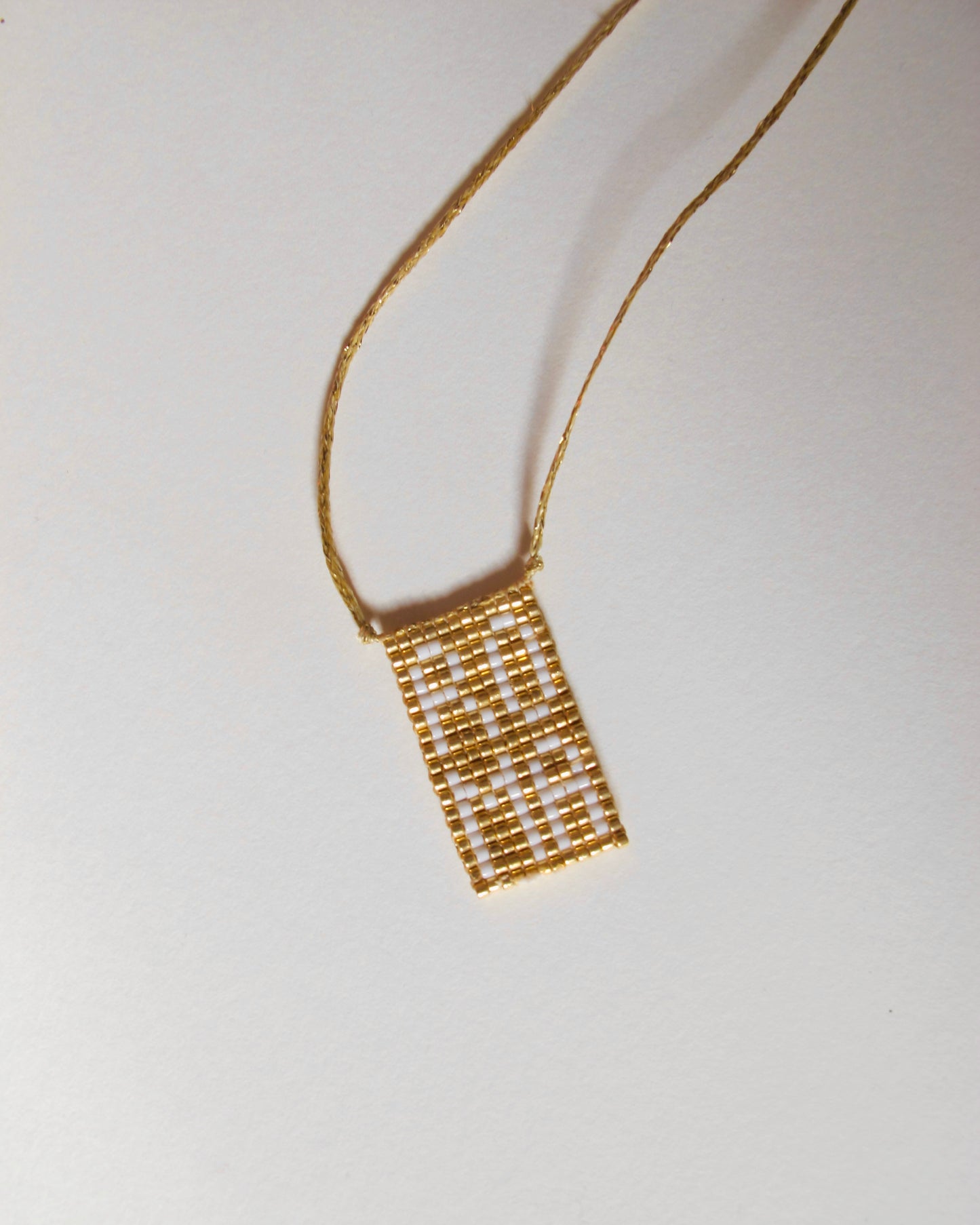 Roma – handwoven necklace gold-plated edition