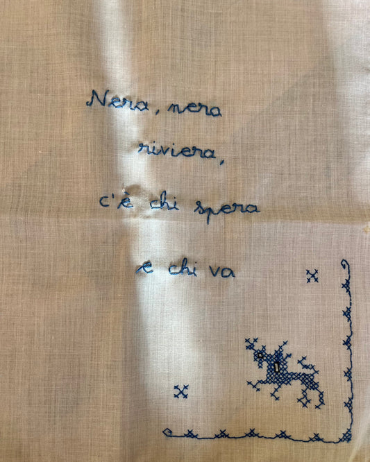 Nera nera riviera – Hand-embroidered artwork