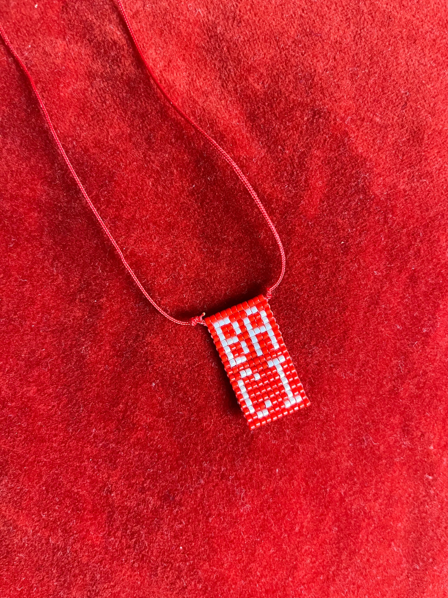 Baci Bisous – handwoven necklace