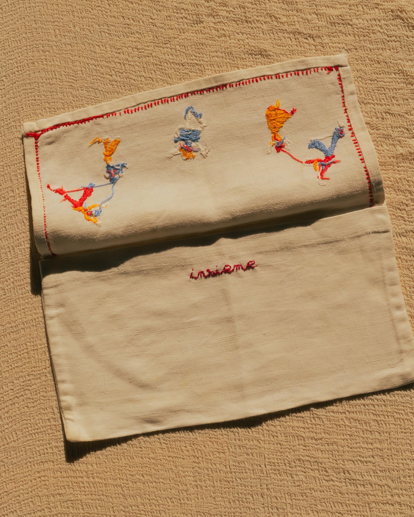Insieme – Hand-embroidered artwork