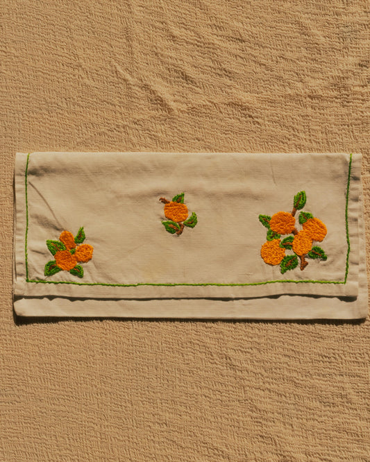 L'odore del giardino – Hand-embroidered artwork