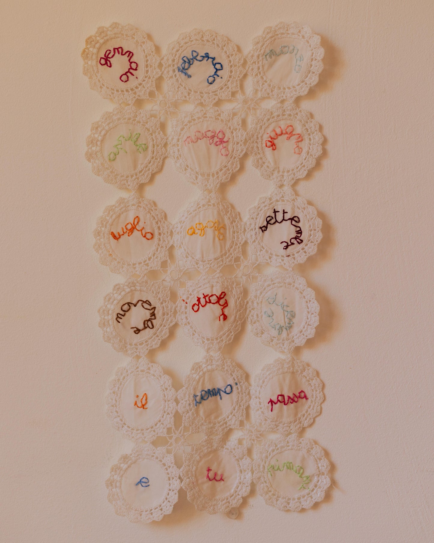 Calendario – Hand-embroidered artwork
