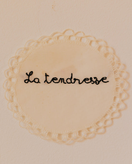 La tendresse – Hand-embroidered artwork