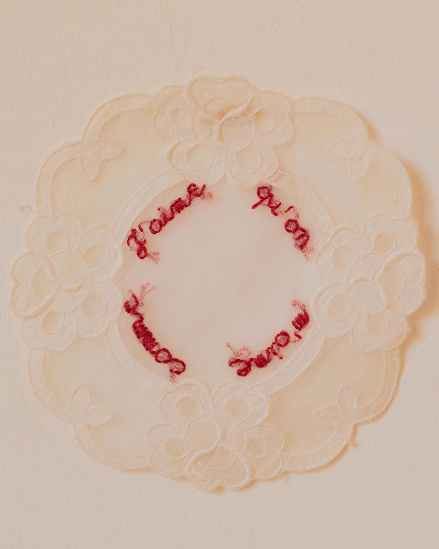 J'aime – Hand-embroidered artwork