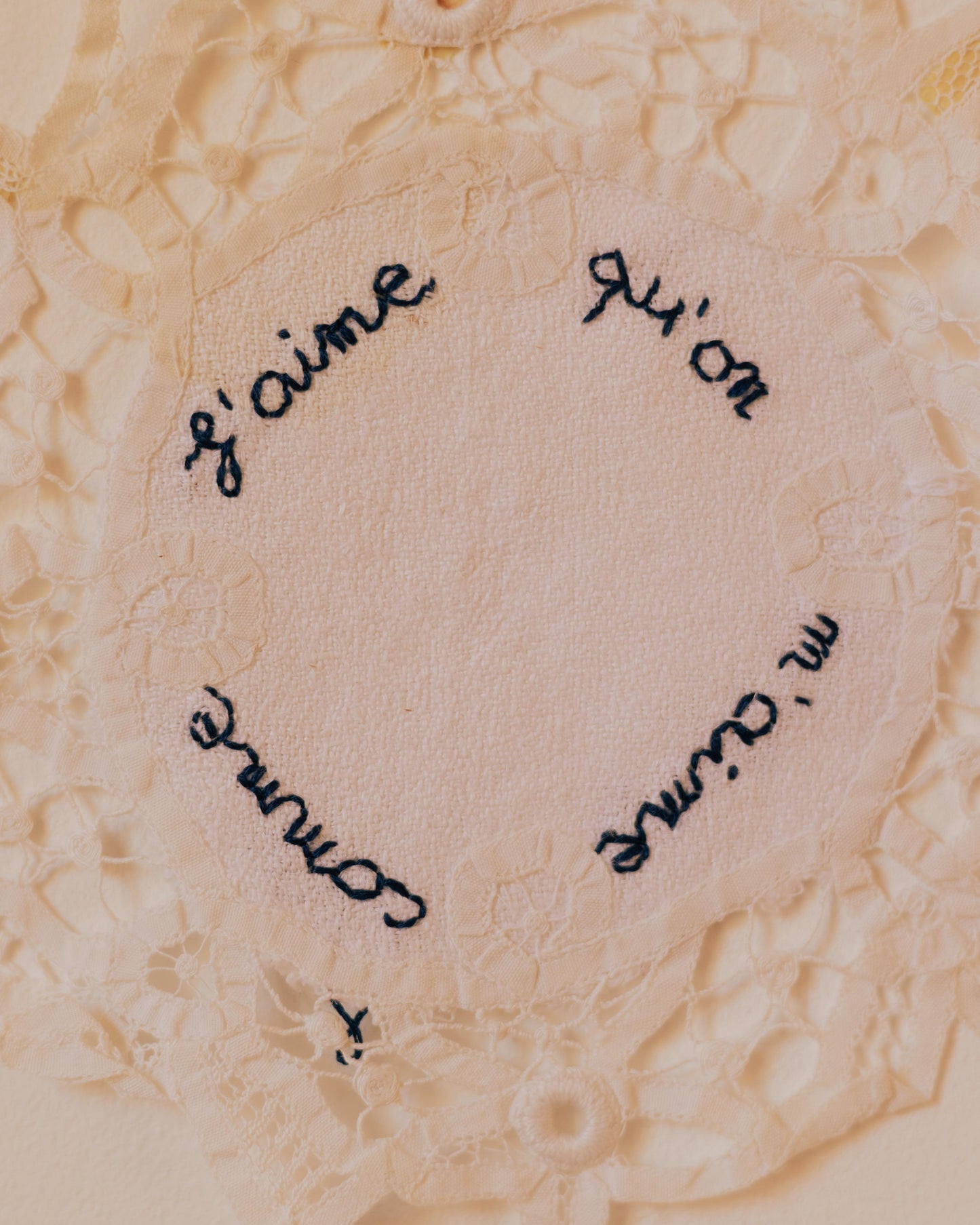 J'aime – Hand-embroidered artwork