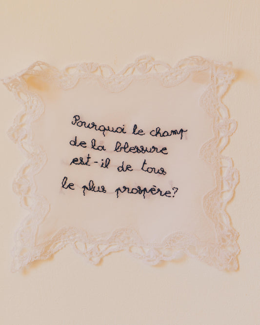 Pourquoi – Hand-embroidered artwork