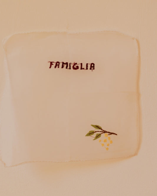Famiglia – Hand-embroidered artwork