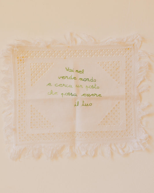 Verde mondo – Hand-embroidered artwork