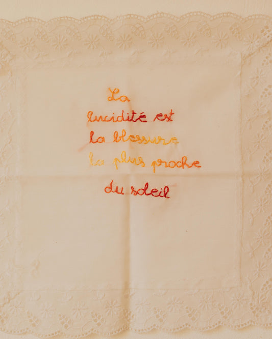 La lucidité – Hand-embroidered artwork