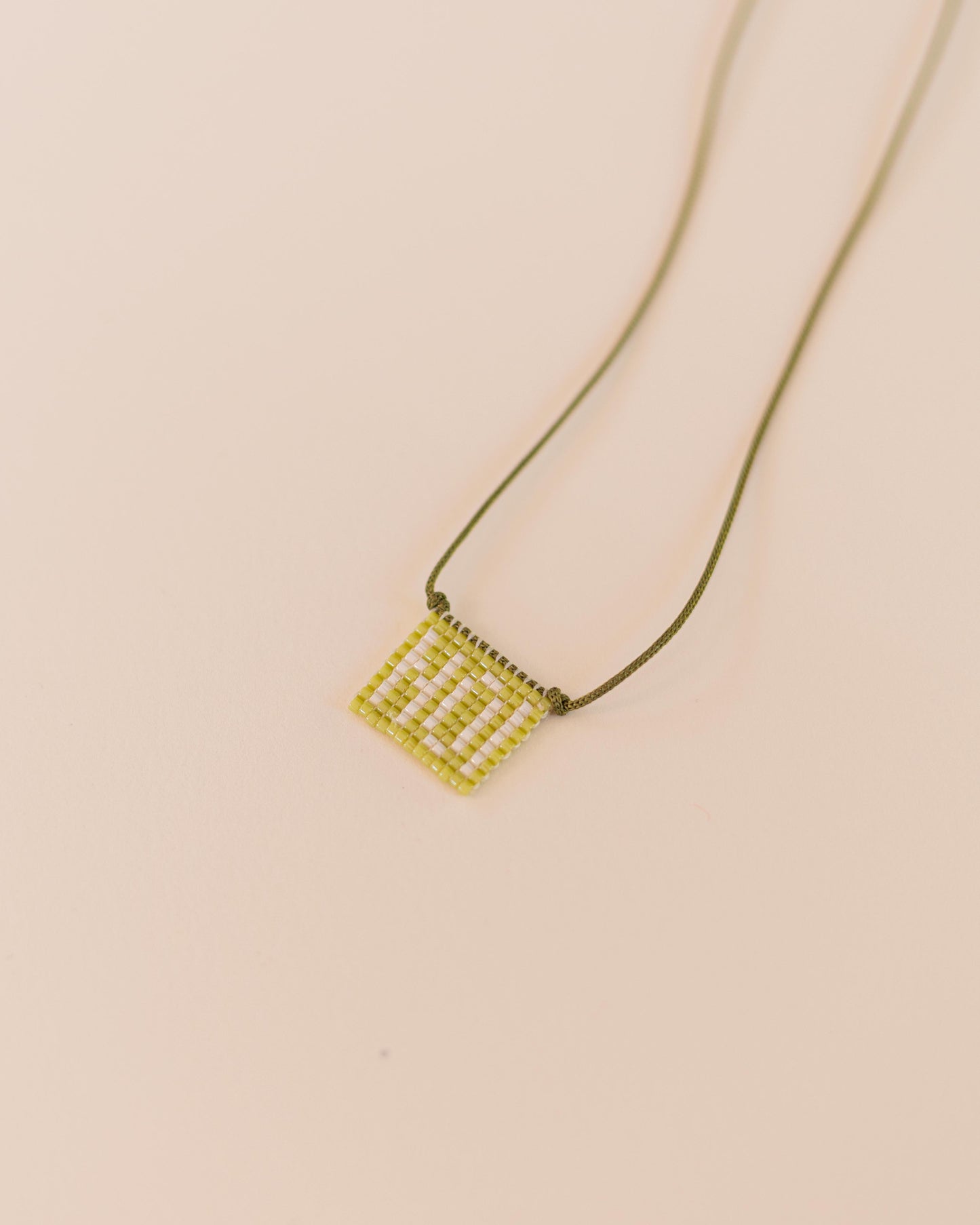Noi – handwoven necklace
