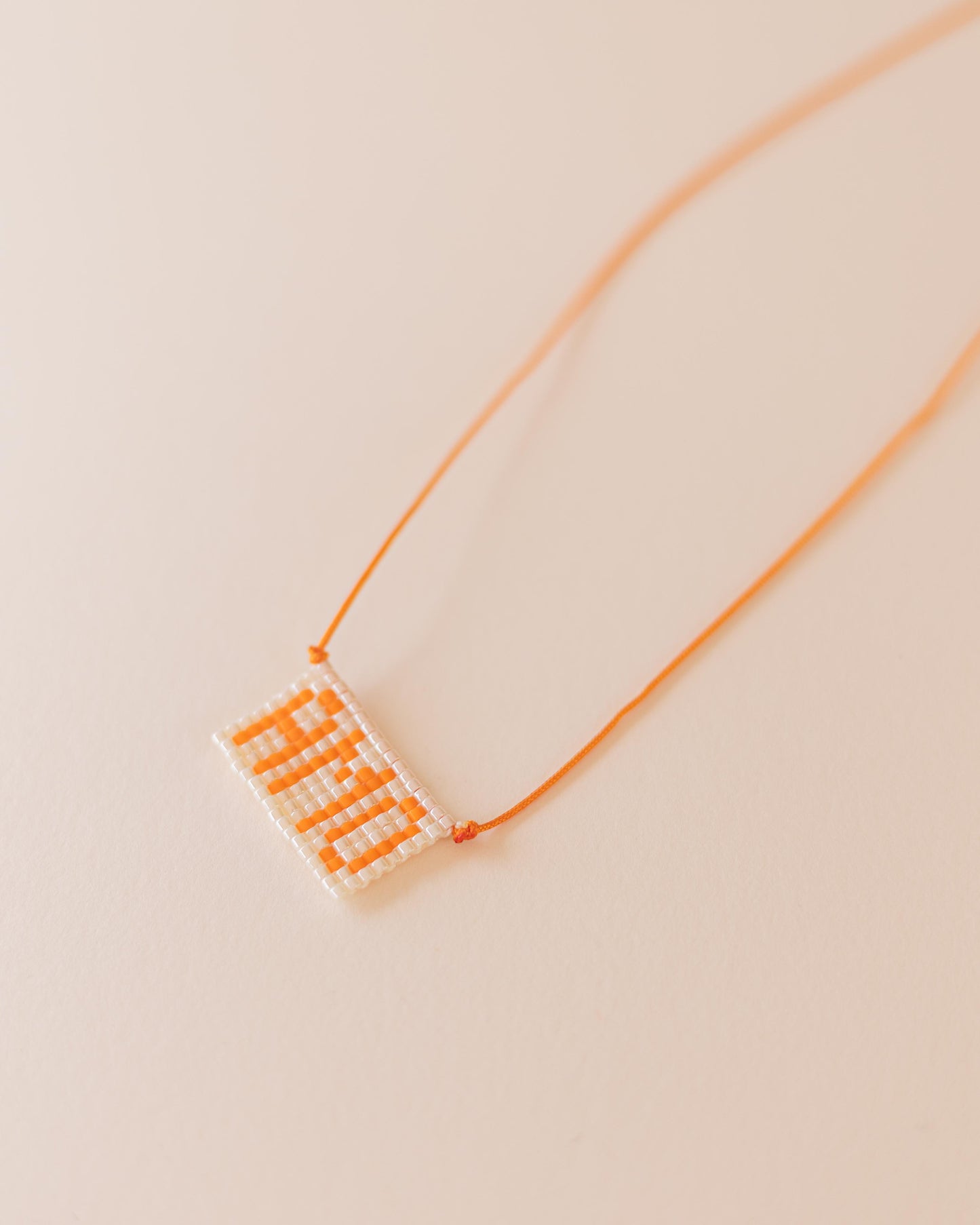 Amo – handwoven necklace