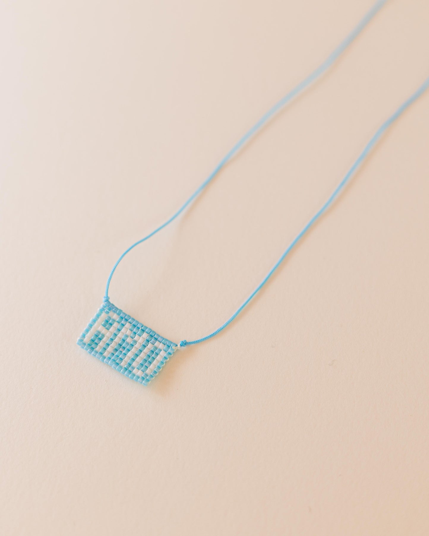 Amo – handwoven necklace