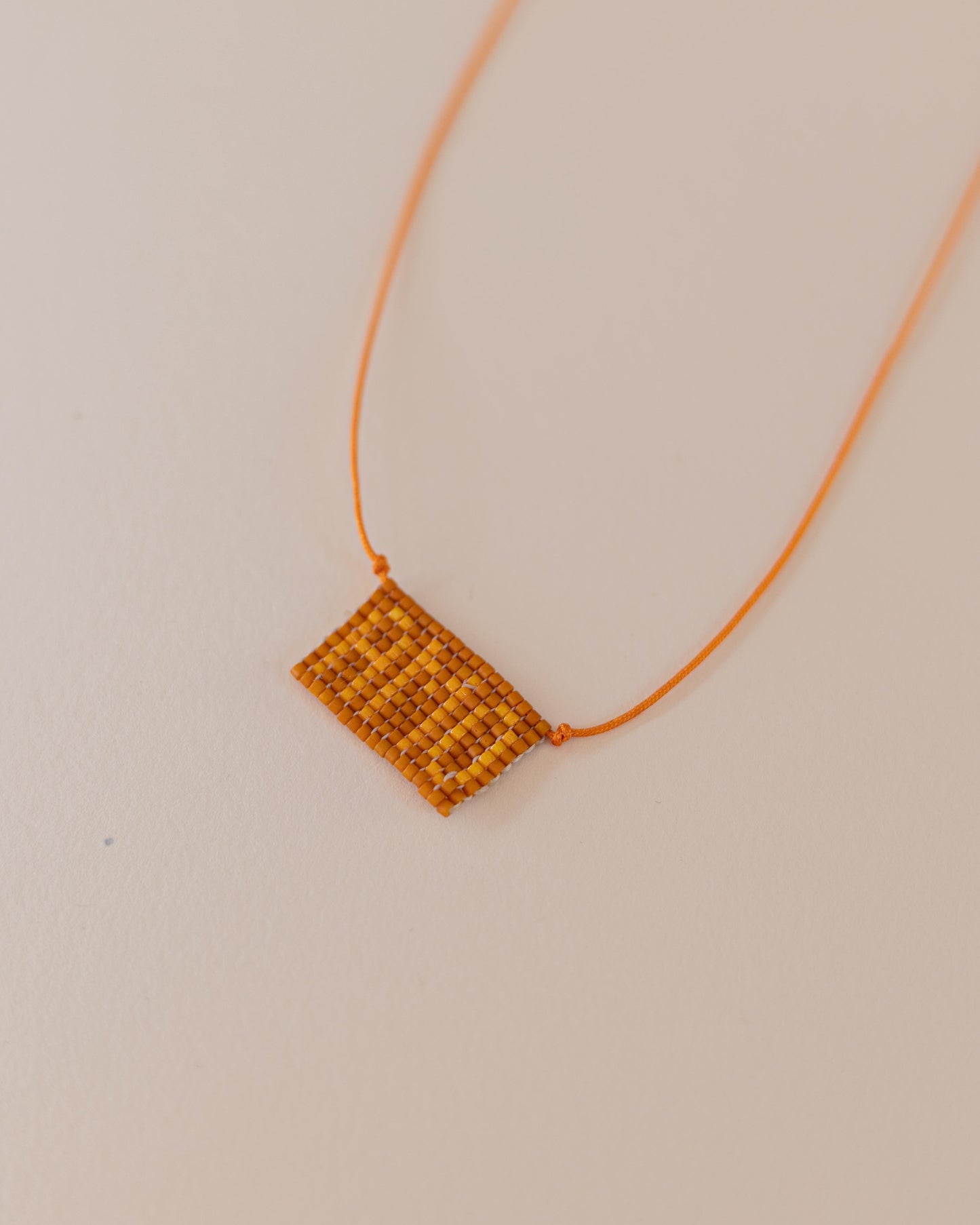 Amo – handwoven necklace